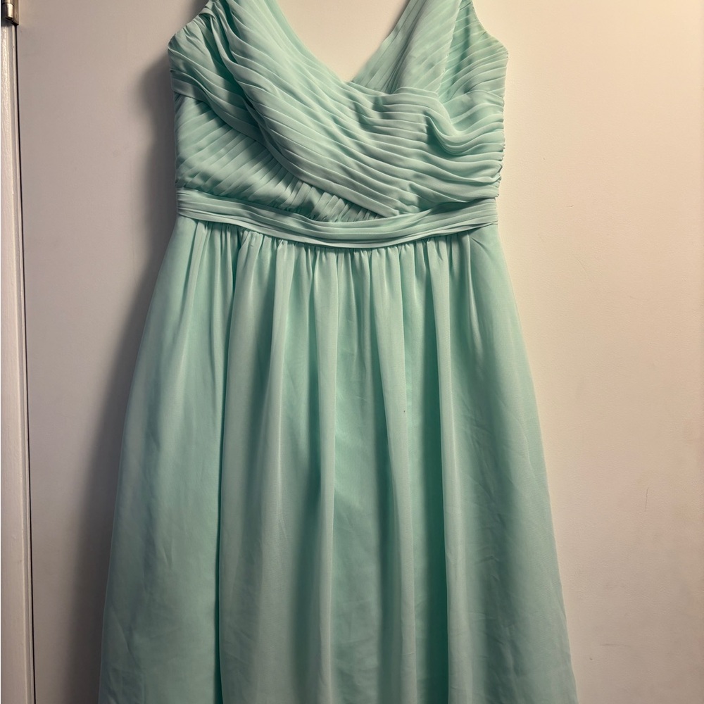 Elegant Mint Green Pleated midi Dress